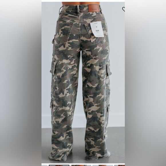 Nori Hidden Camouflage Wide Leg Pants - Picture 4 of 5